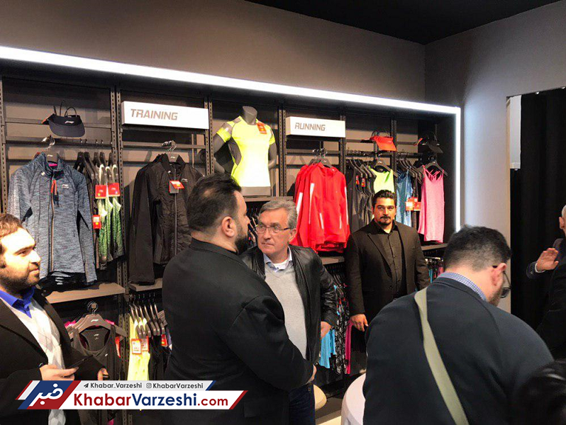 تصاویر|حضور برانکو، عرب و خلیلی در افتتاحیه فروشگاه پرسپولیس