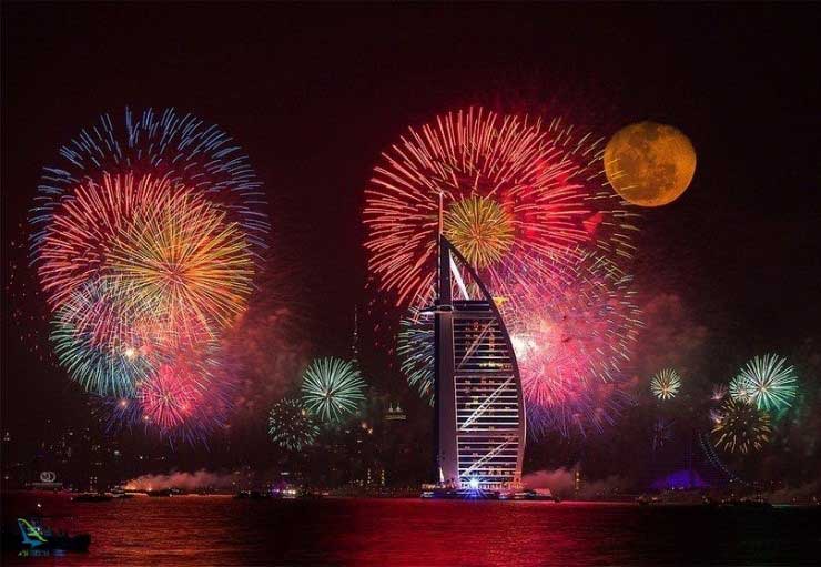جشن سال ۲۰۲۰ در برج خلیفه دبی