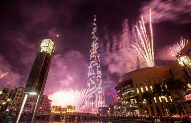 جشن باشکوه سال نو در بلندترین آسمان خراش دنیا