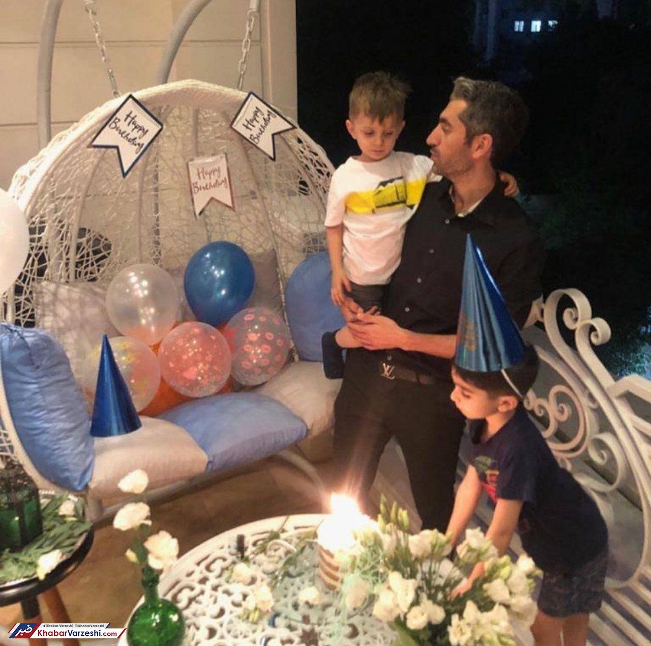 عکس| جشن تولد جباری به همراه دو فرزندش