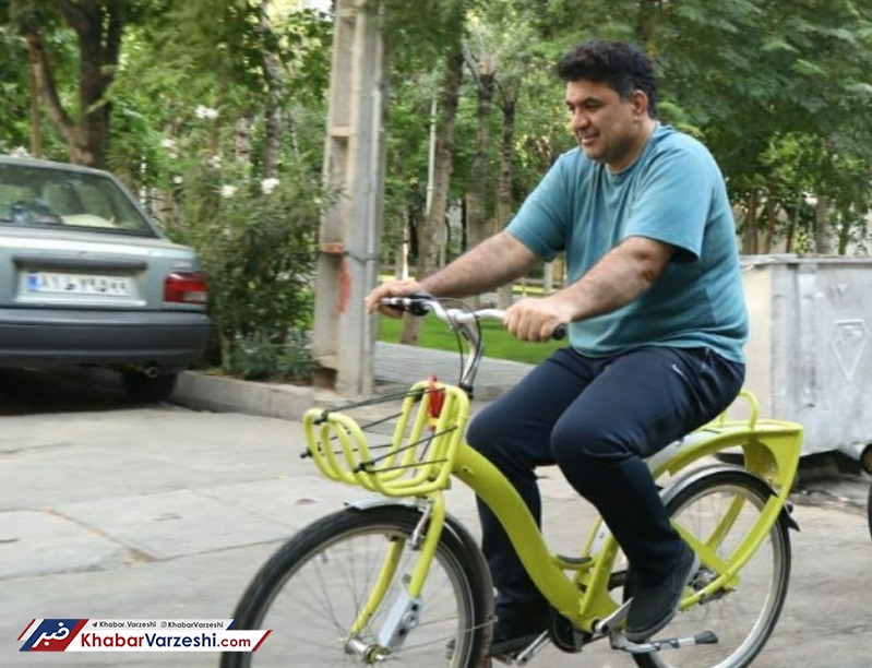محمود کلهری: کودک «نیالا» یی گفت شهردار شوم برای نوه‌ات دوچرخه می‌خرم