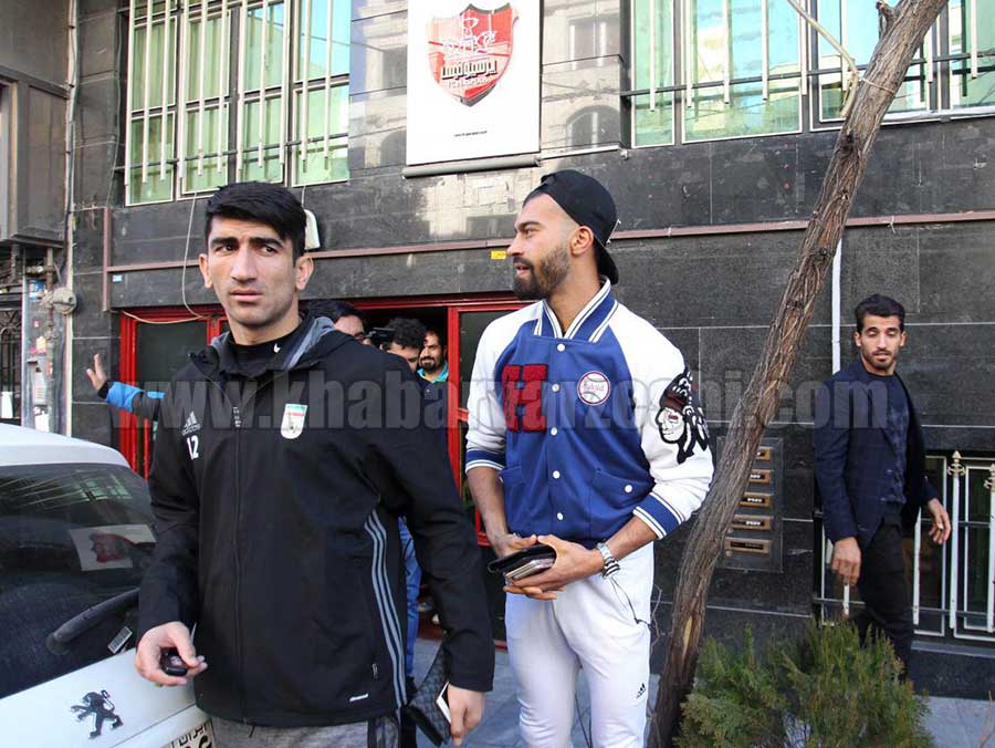 گزارش تصویری| ملی پوشان پرسپولیس با ناراحتی باشگاه را ترک کردند
