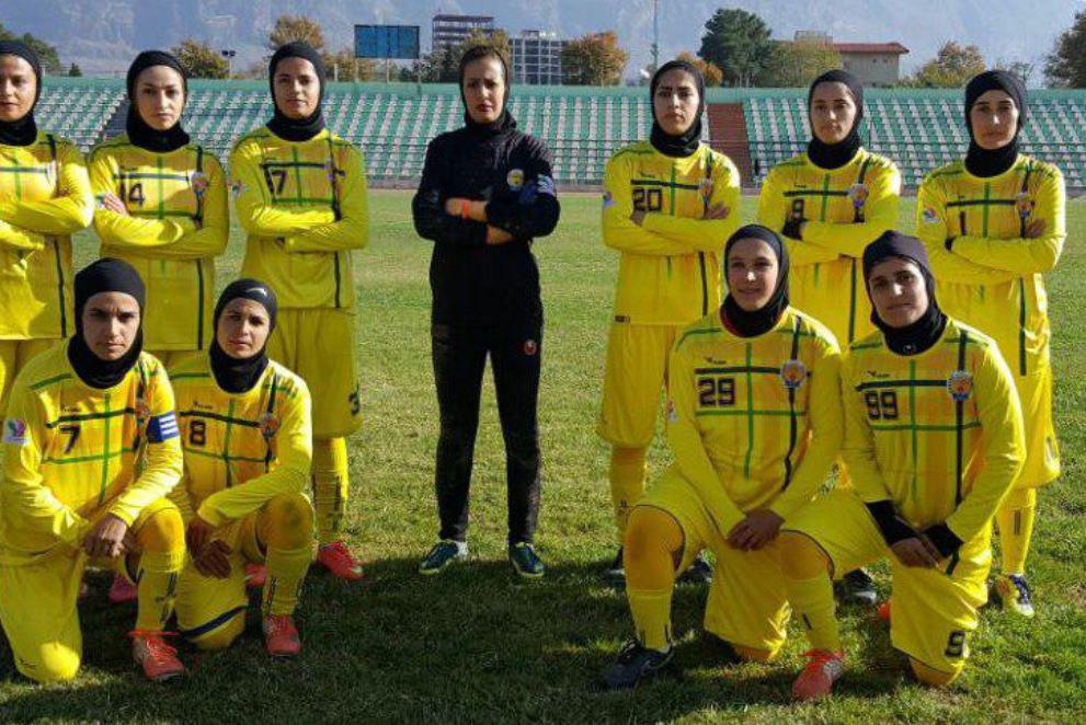 عکس تیمی جالب در لیگ برتر فوتبال بانوان