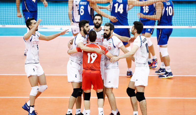 روز بزرگ بلند قامتان ایران/ پیروزی تیم ملی والیبال مقابل ایتالیا